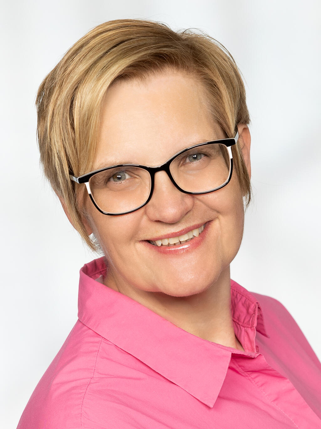 Frau Simona Polle Frau Polle - Sekretariat